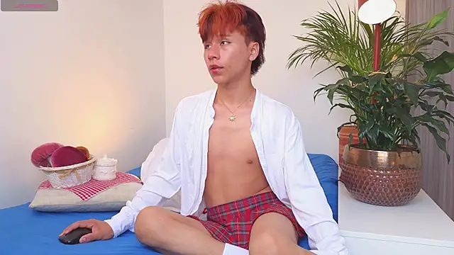 Tommyfoxboy online show from November 14, 1:10 pm