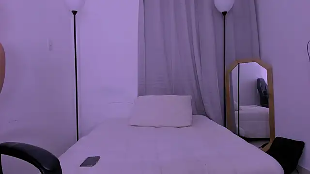 Miiafoxxx online show from December 23, 1:51 am