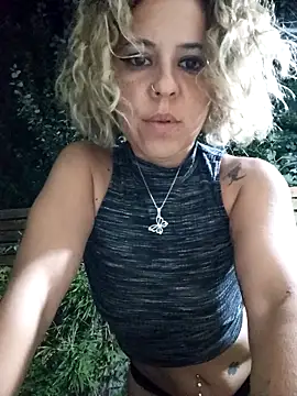 mariposapontiak420 online show from February 22, 3:01 am