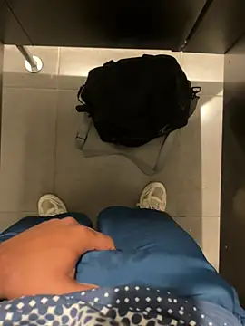 thiagowes online show from April 1, 5:43 pm