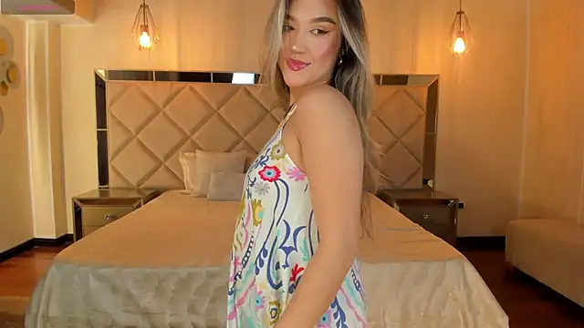 RebeccaHudson online show from February 13, 3:18 am