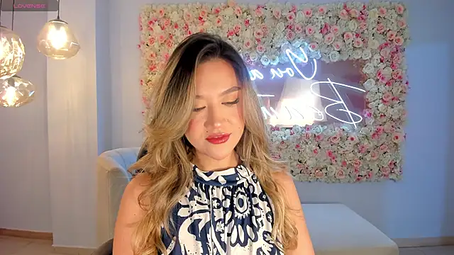 RebeccaHudson online show from October 13, 6:52 pm