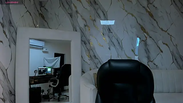 RebeccaHudson online show from March 6, 8:16 pm