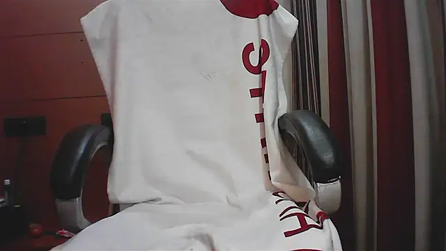 Snapshot of collage_hoty chatting on January 8, 3:42 am collage hoty online show from January 8, 3:42 am