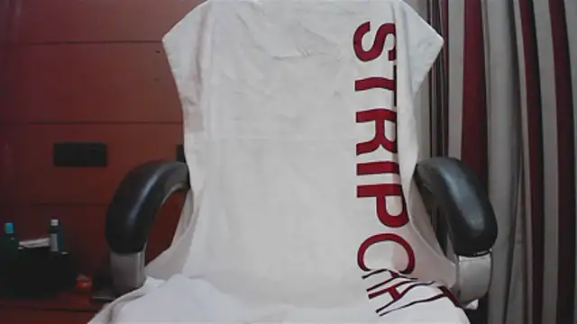 Snapshot of collage_hoty chatting on January 9, 2:47 am collage hoty online show from January 9, 2:47 am