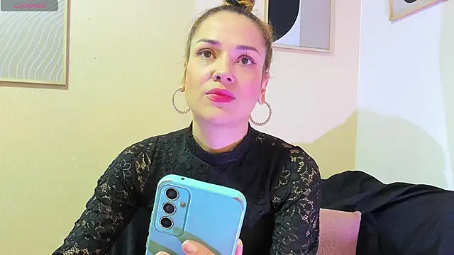 Snapshot of camilawm19 chatting on March 20, 12:51 am camilawm19 online show from March 20, 12:51 am