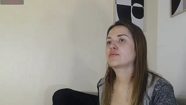 camilawm19 online show from January 17, 1:05 pm