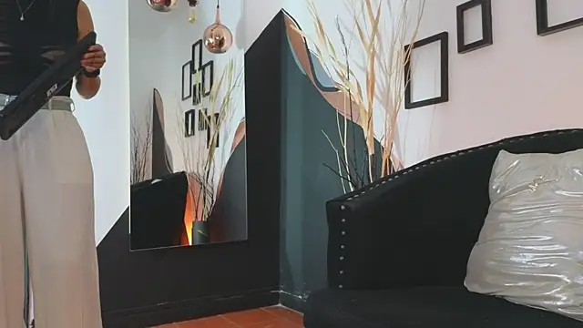 Snapshot of almaa_18 chatting on February 27, 4:52 am almaa 18 online show from February 27, 4:52 am