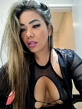 Snapshot of giselxxx_hot chatting on February 28, 11:25 am giselxxx hot online show from February 28, 11:25 am