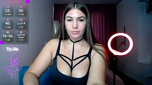 Snapshot of LinaSparks chatting on March 10, 1:49 pm LinaSparks online show from March 10, 1:49 pm
