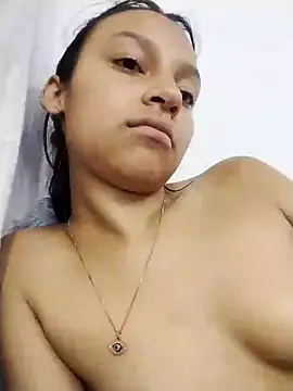 Snapshot of emma_ambar chatting on December 8, 6:17 pm emma ambar online show from December 8, 6:17 pm