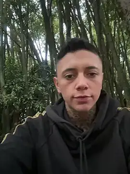  PhillipBrown online show from December 3, 11:11 am