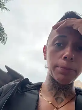  PhillipBrown online show from January 24, 3:24 pm