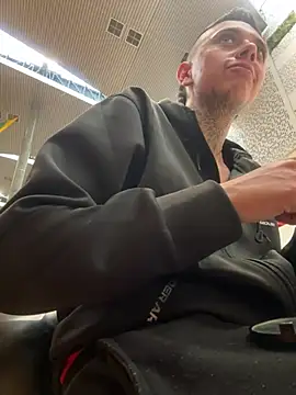  PhillipBrown online show from February 21, 8:49 pm