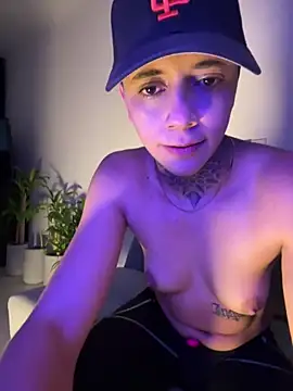  PhillipBrown online show from February 4, 11:38 am