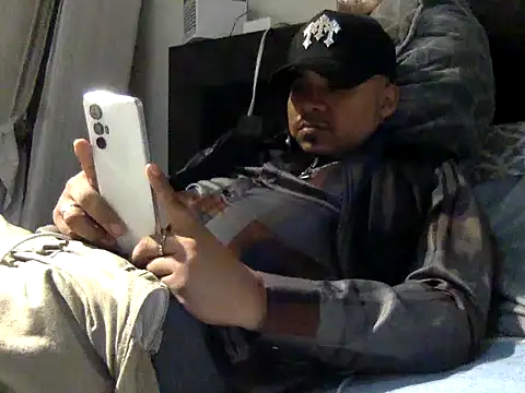 Sr CobraHot online show from April 1, 2:45 am