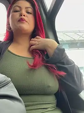 lia moon77 online show from December 5, 5:09 pm