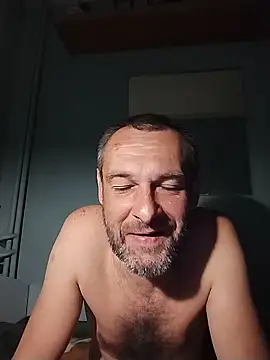 Snapshot of Andrzej-M chatting on May 29, 11:58 pm Andrzej-M online show from May 29, 11:58 pm