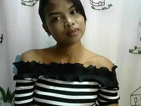 Snapshot of Rakonalie chatting on March 8, 6:32 am Rakonalie online show from March 8, 6:32 am