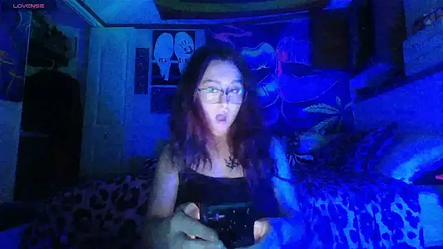 NovaLove2002 online show from November 12, 2:45 am