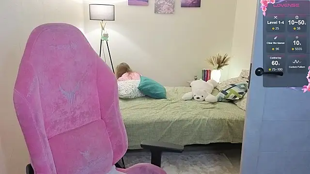 Lill Mary online show from November 7, 2:22 am