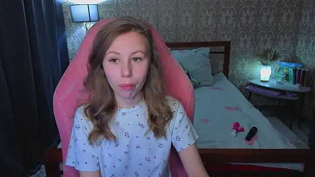 Lill Mary online show from December 14, 2:50 am