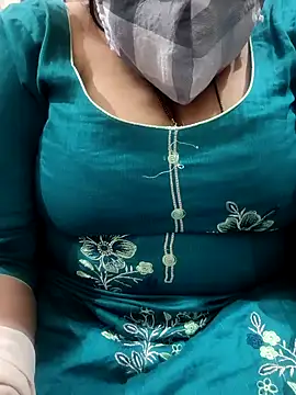 Snapshot of Bbw_Juice_Wife chatting on February 21, 10:50 am Bbw Juice Wife online show from February 21, 10:50 am