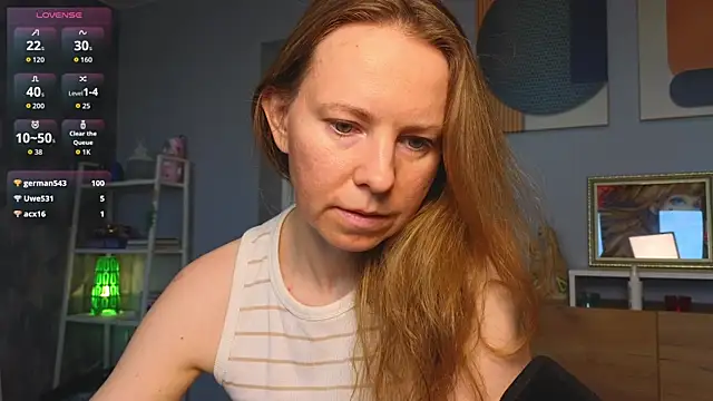 Snapshot of JanePearl chatting on June 9, 6:36 am JanePearl online show from June 9, 6:36 am