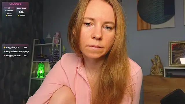Snapshot of JanePearl chatting on June 13, 4:32 am JanePearl online show from June 13, 4:32 am