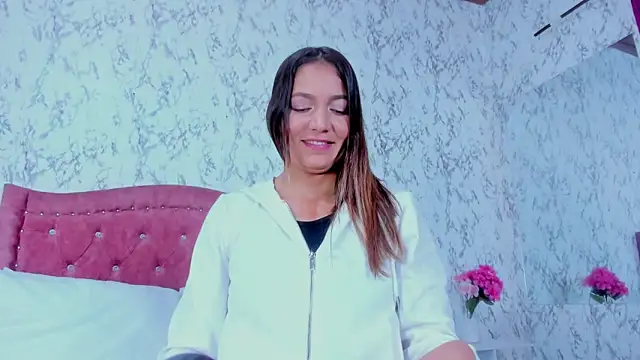 Mia Malkovaa  online show from February 16, 4:25 pm