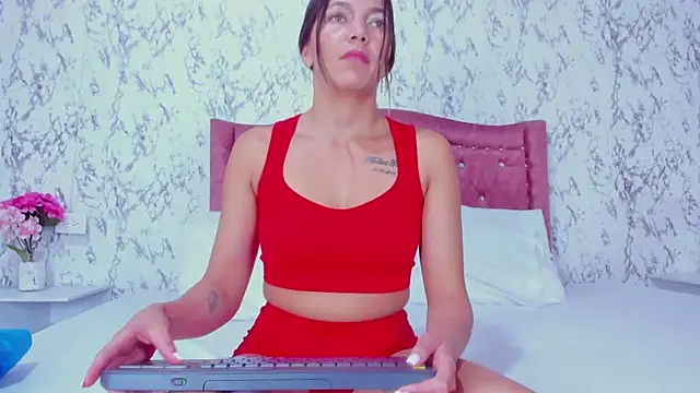 Mia Malkovaa  online show from February 18, 5:31 pm