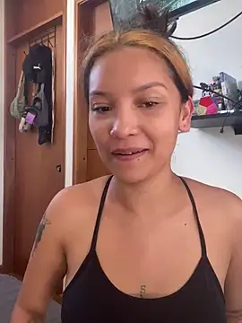 Snapshot of baby_lizy chatting on December 31, 7:18 pm baby lizy online show from December 31, 7:18 pm