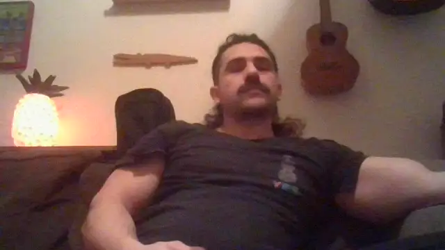 Mclozzz online show from February 8, 8:56 pm