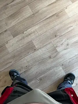 Snapshot of lescoquin2215 chatting on October 6, 1:41 pm lescoquin2215 online show from October 6, 1:41 pm