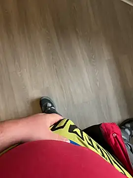 Snapshot of lescoquin2215 chatting on October 9, 9:40 am lescoquin2215 online show from October 9, 9:40 am