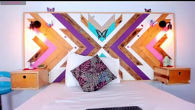 Katia Wilson online show from October 1, 7:53 pm