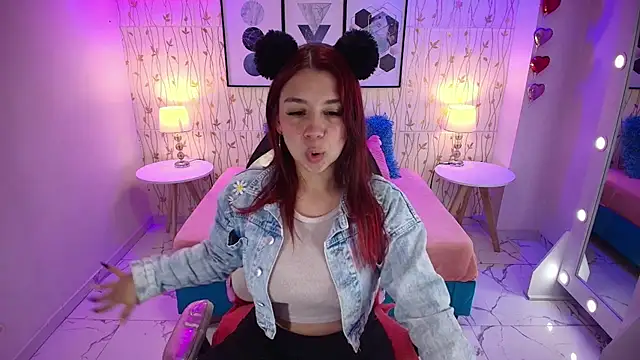 Snapshot of Gabby_evanns chatting on January 13, 12:24 pm Gabby evanns online show from January 13, 12:24 pm