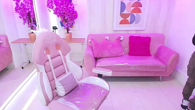 Snapshot of Gabby_evanns chatting on October 17, 12:08 pm Gabby evanns online show from October 17, 12:08 pm