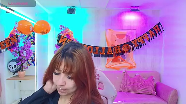 Snapshot of Gabby_evanns chatting on October 31, 11:55 am Gabby evanns online show from October 31, 11:55 am