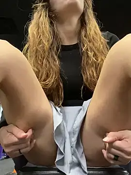 Snapshot of psilybaby chatting on March 9, 5:00 am psilybaby online show from March 9, 5:00 am