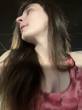 Snapshot of psilybaby chatting on April 8, 4:45 am psilybaby online show from April 8, 4:45 am