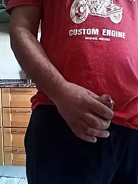 Snapshot of adre84s chatting on December 19, 2:57 pm adre84s online show from December 19, 2:57 pm