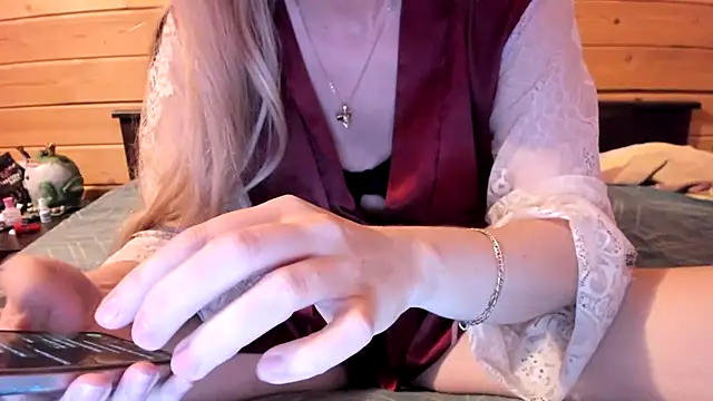 Cookiecutey online show from June 4, 7:31 pm