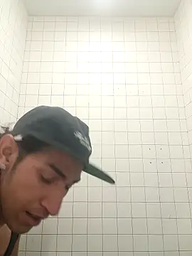 LargeDominoes online show from March 24, 3:00 am