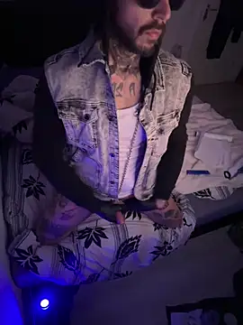 LuggiJack online show from December 30, 5:58 am