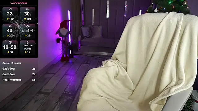 MirandaWong online show from January 1, 12:33 pm