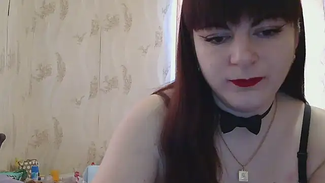 Snapshot of StarandMoon chatting on February 1, 10:15 am StarandMoon online show from February 1, 10:15 am