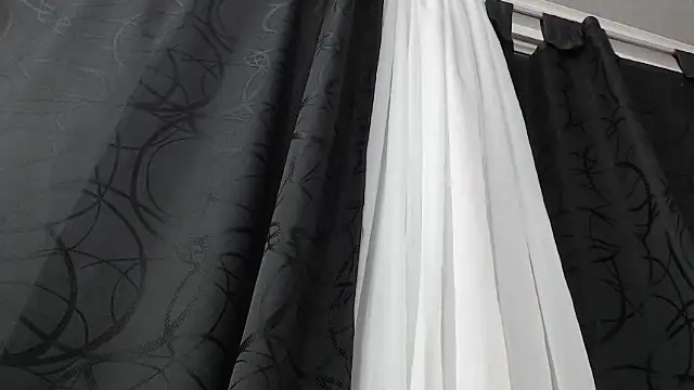 Kitten Hot  online show from December 19, 10:44 am