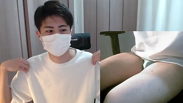 Snapshot of ryota_kkk chatting on May 22, 1:06 pm ryota kkk online show from May 22, 1:06 pm