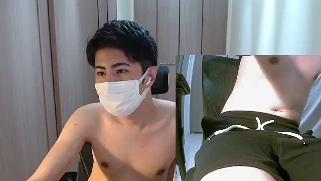 Snapshot of ryota_kkk chatting on May 27, 12:24 pm ryota kkk online show from May 27, 12:24 pm